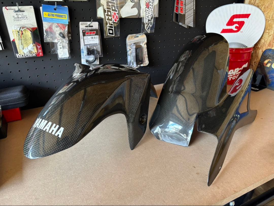 【値下げ】ヤマハ YZF-R25 フロントフェンダー＆リアフェンダー セット売り