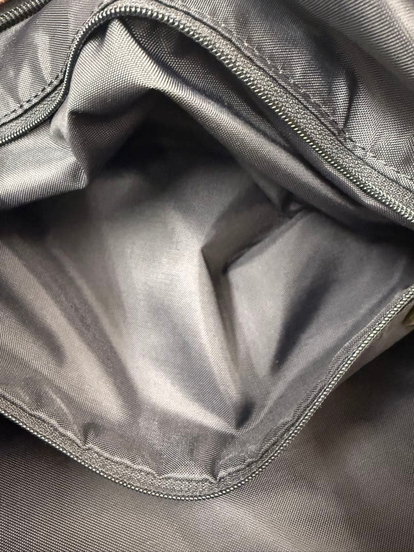 BALENCIAGAボストンバック