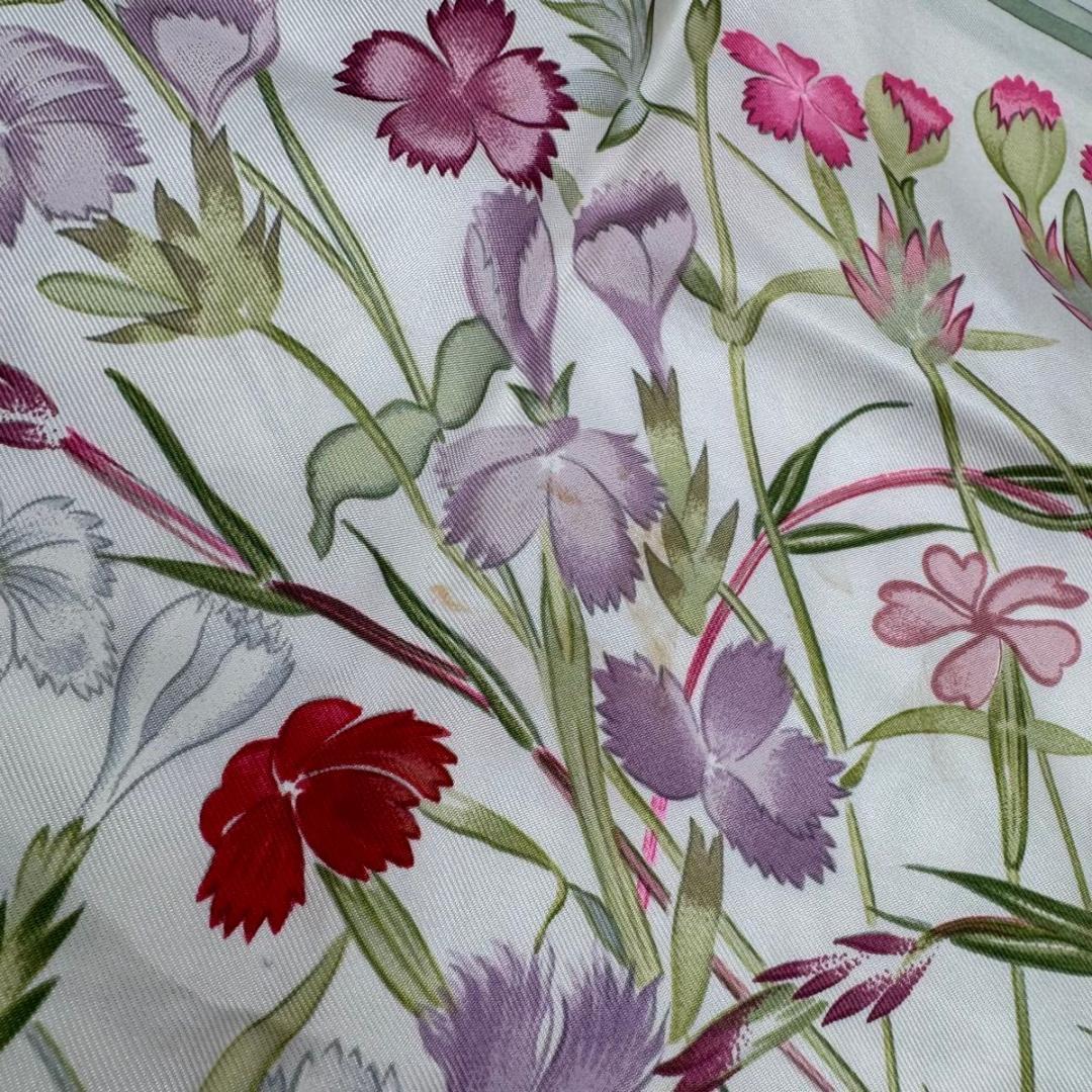 エルメス HERMES カレ90 シルク100　花柄