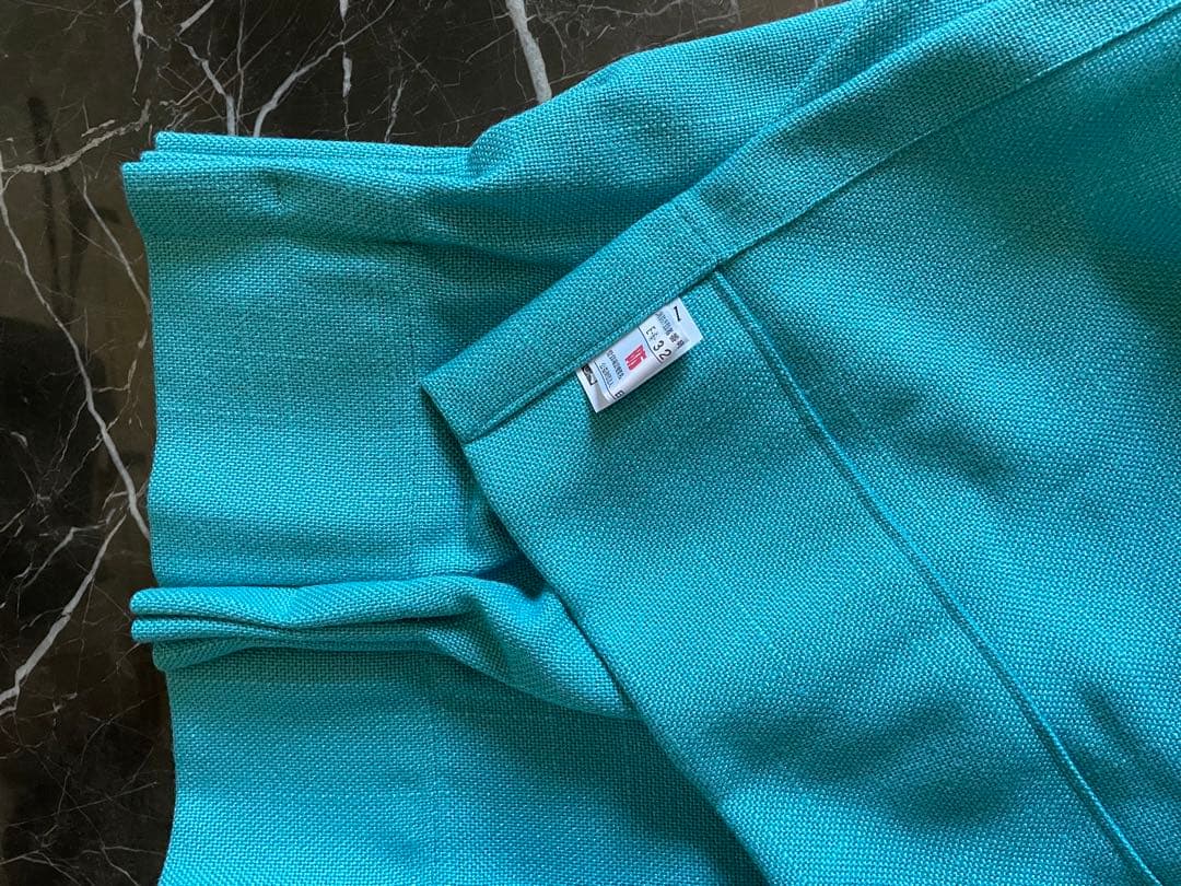 ターコイズブルー防炎カーテン２セット