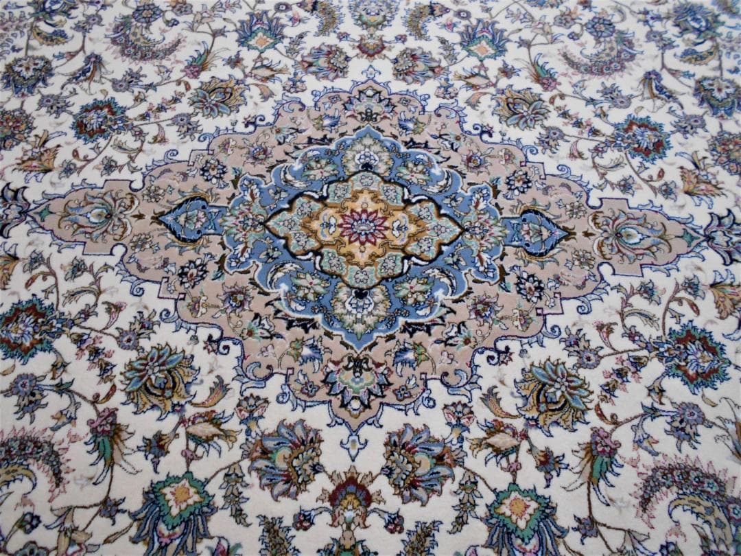 170万ノット！輝く、多色織絨毯！本場イラン産 150×225cm‐200981