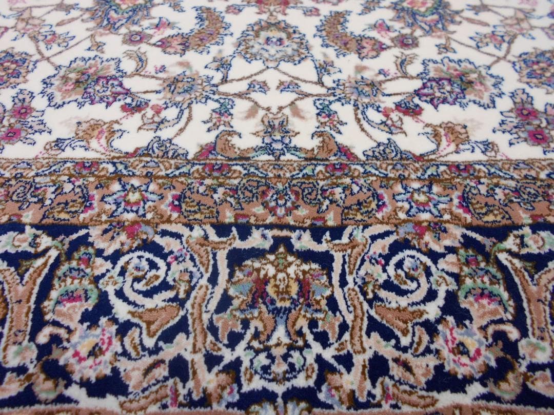 170万ノット！輝く、多色織絨毯！本場イラン産 150×225cm‐200981