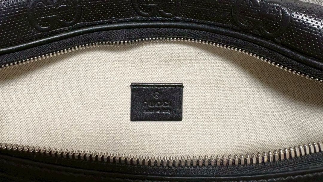 【期間限定大幅値下げ】GUCCI ボディバッグ ブラック レザー 645093