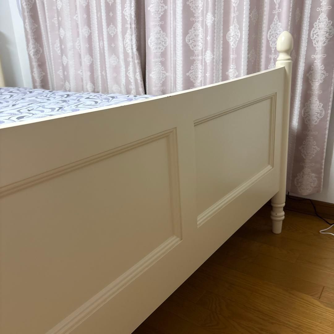 cupcake様既にご購入のダブルベッドフレーム とマットレスになります。