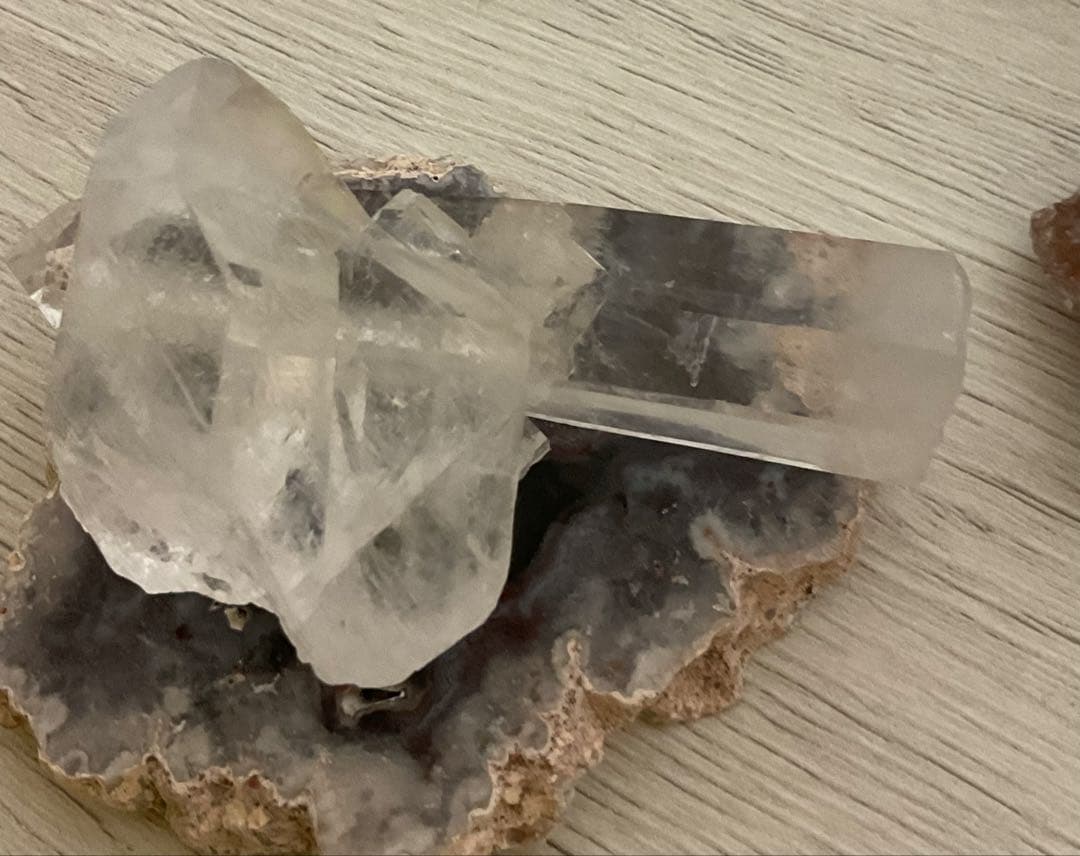 ブラジル産 トーマスレムリアン ― 光を宿すレムリアンポイント ―