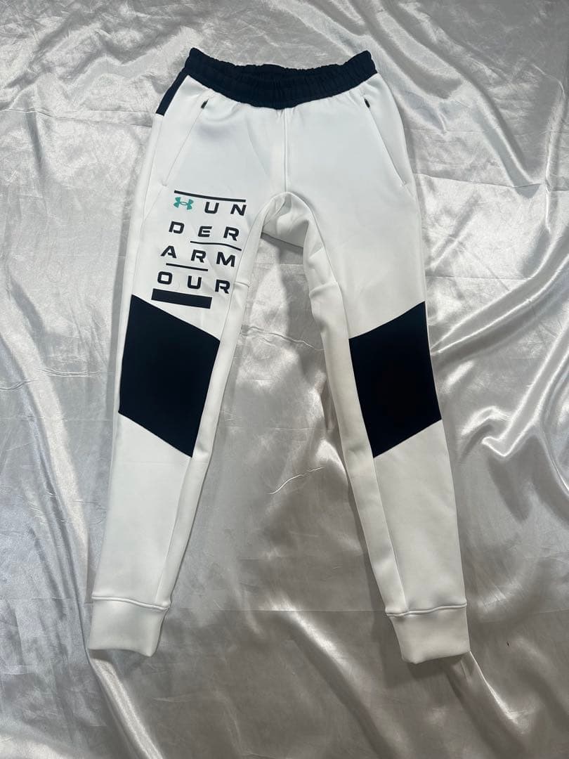 新庄剛志監督着用UNDER ARMOUR ジャージ上下セット