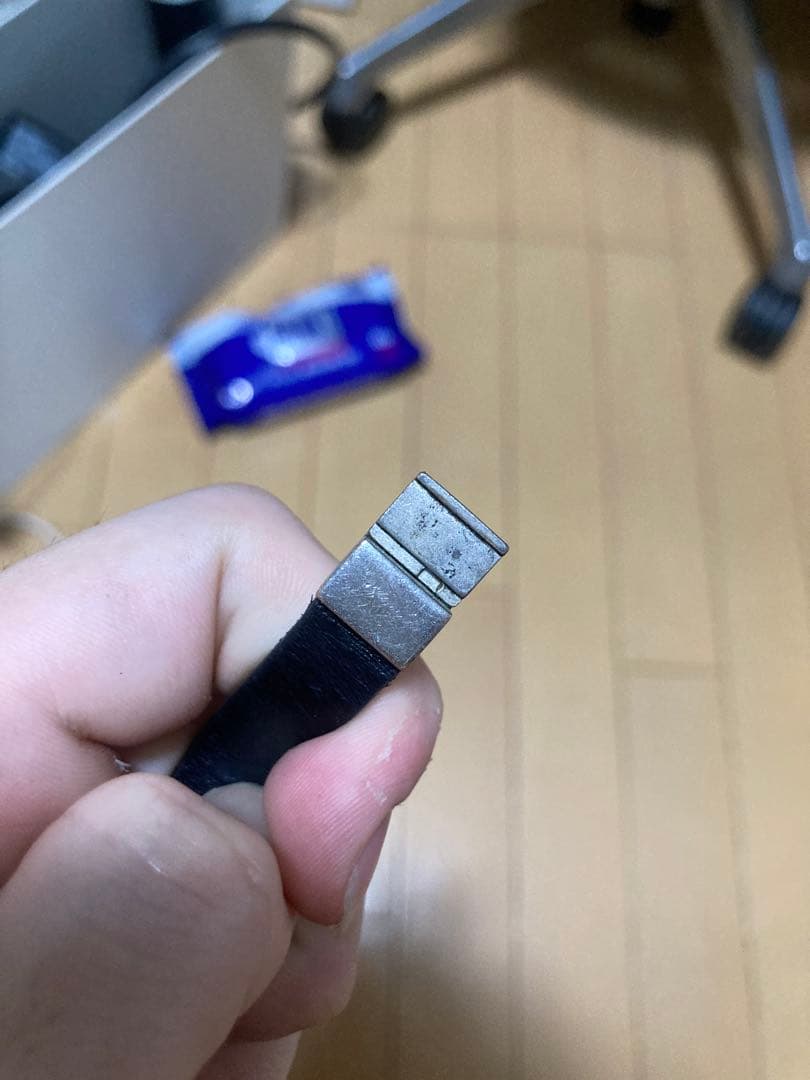 YSL ブラックレザーブレスレット