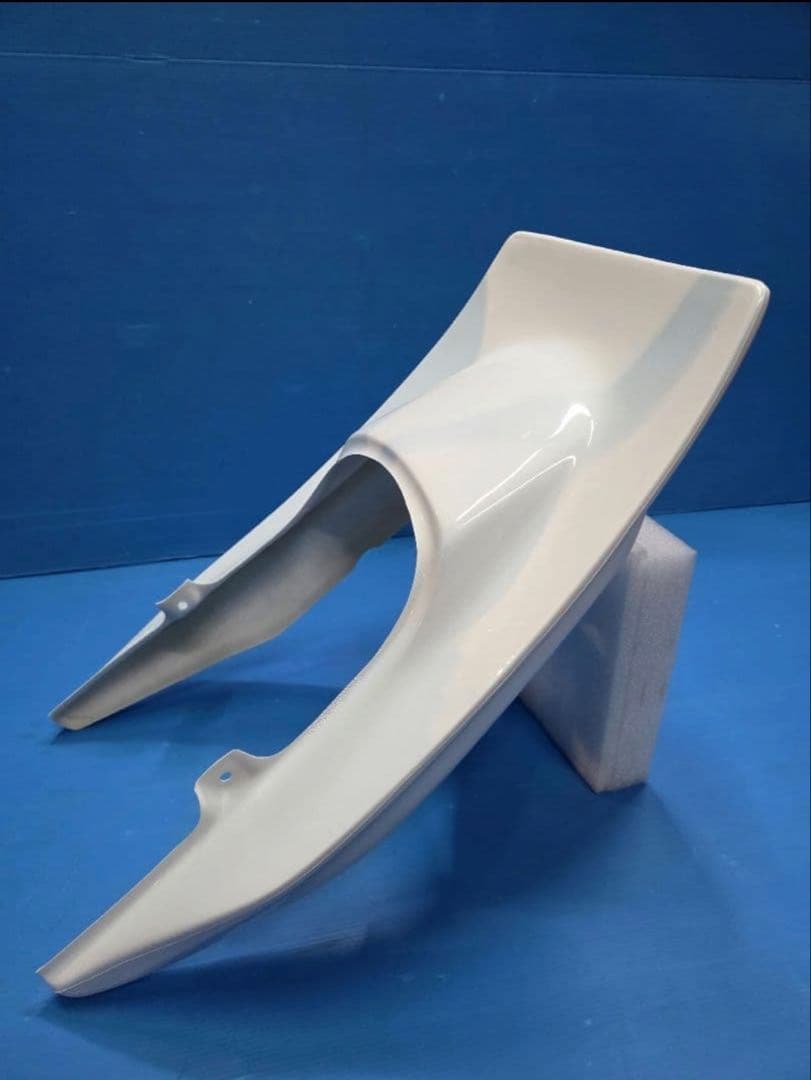 XJR400 ～97年まで 4HM テールカウル 新中古品YAMAHA ハネ 羽