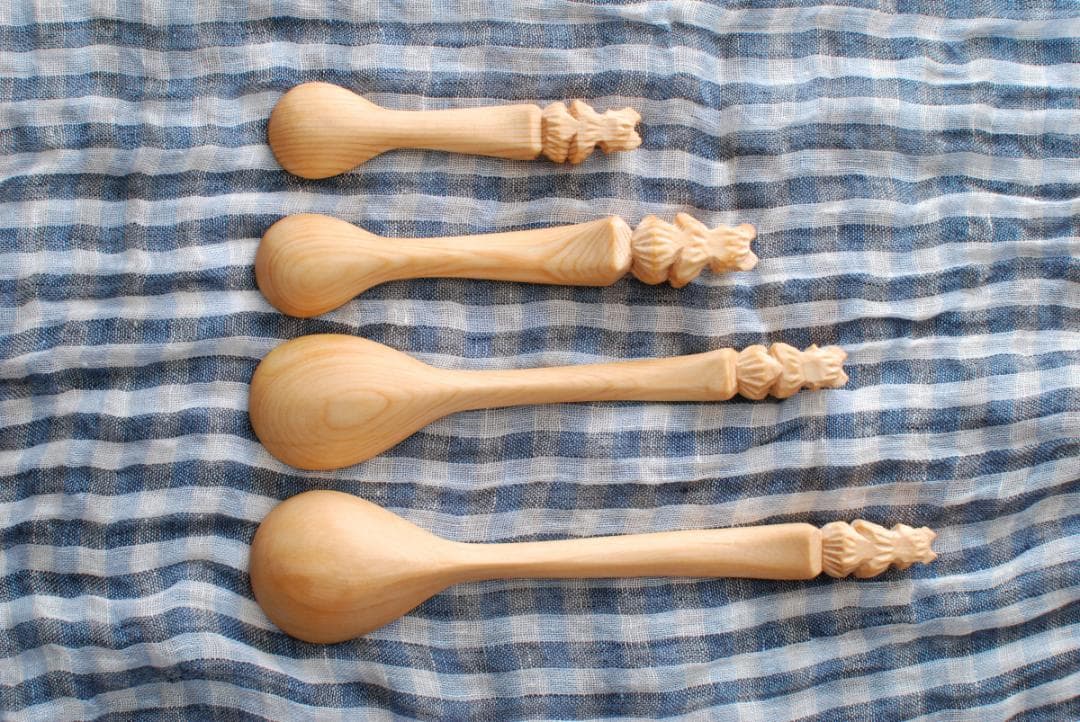 SK1 新品未使用　シベリア杉スプーン アナスタシア 熊　シベリア五葉松　木製