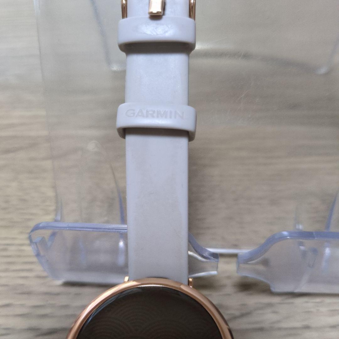 値下げ!!GARMIN デジタル腕時計 ホワイト　中古品