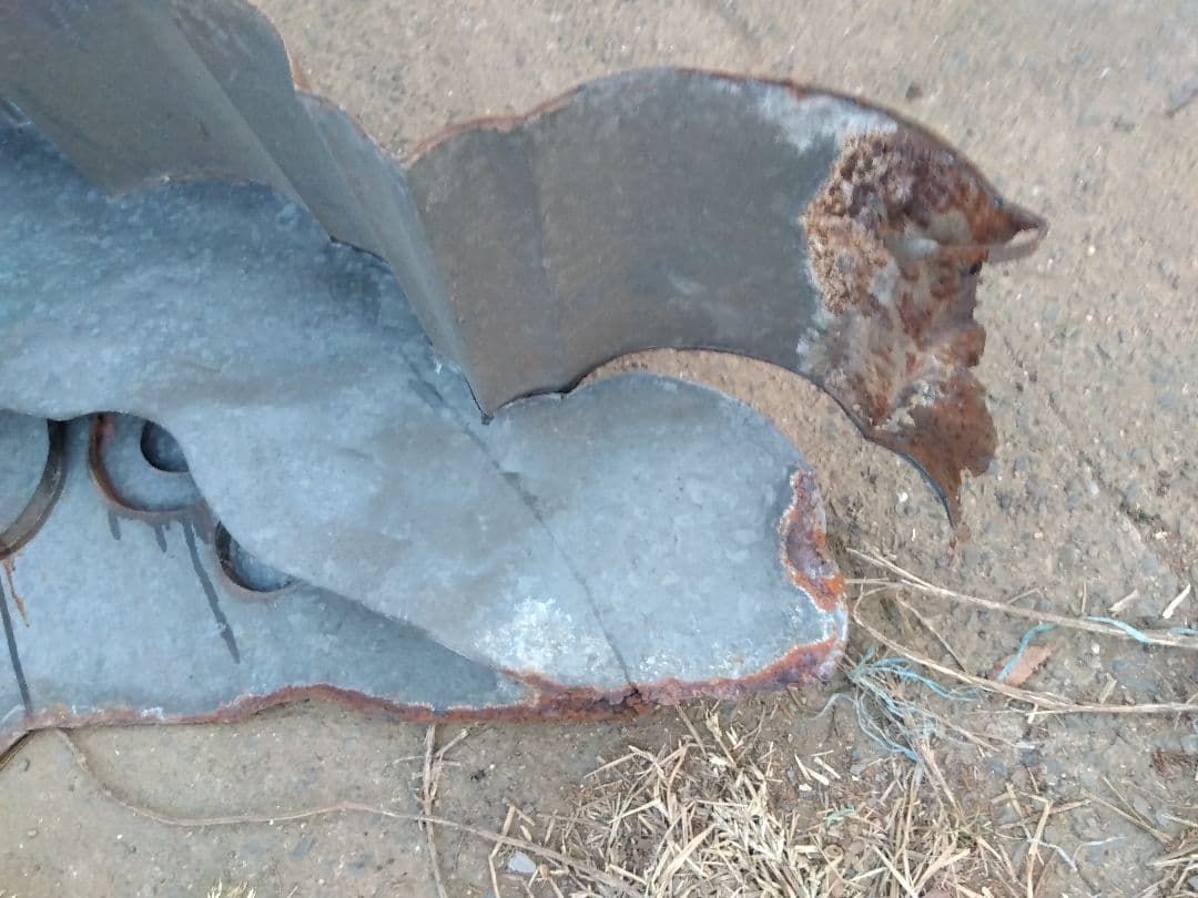 ♪昔のブリキ製の鬼瓦 93✕47✕25 いたみ、錆