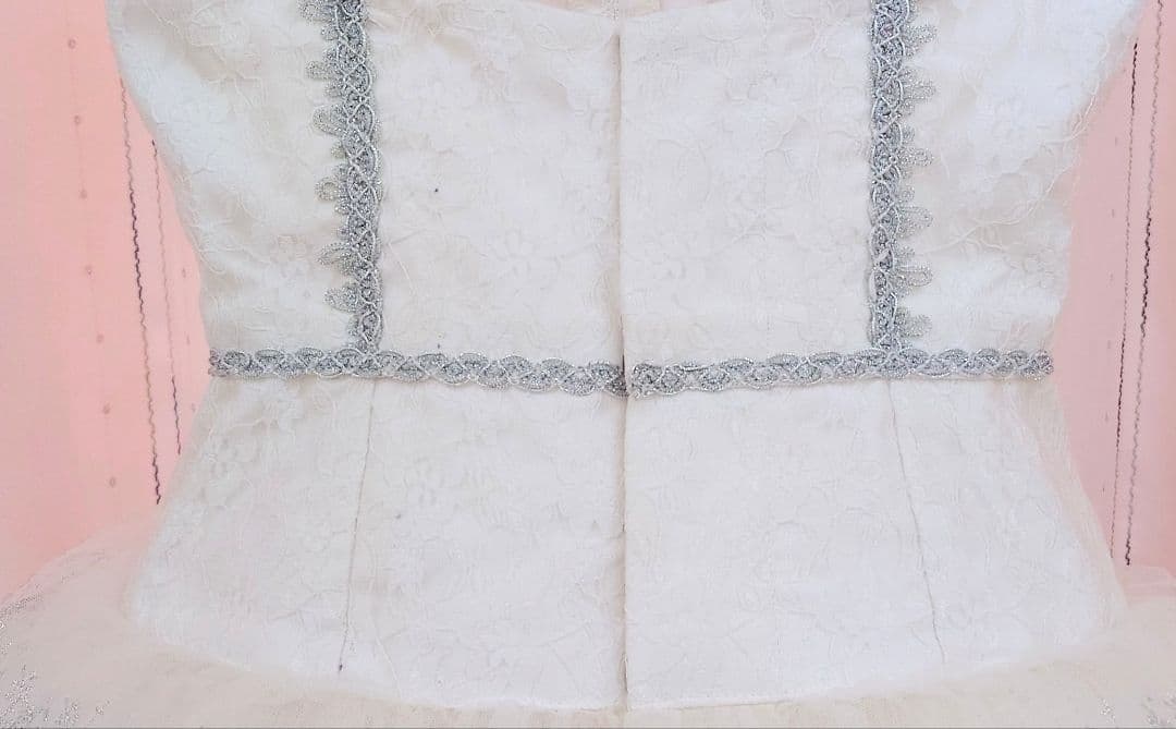 【チャコット・バレエ衣裳・袖飾り付き・美品】 Ｍサイズ レンタル回数１回