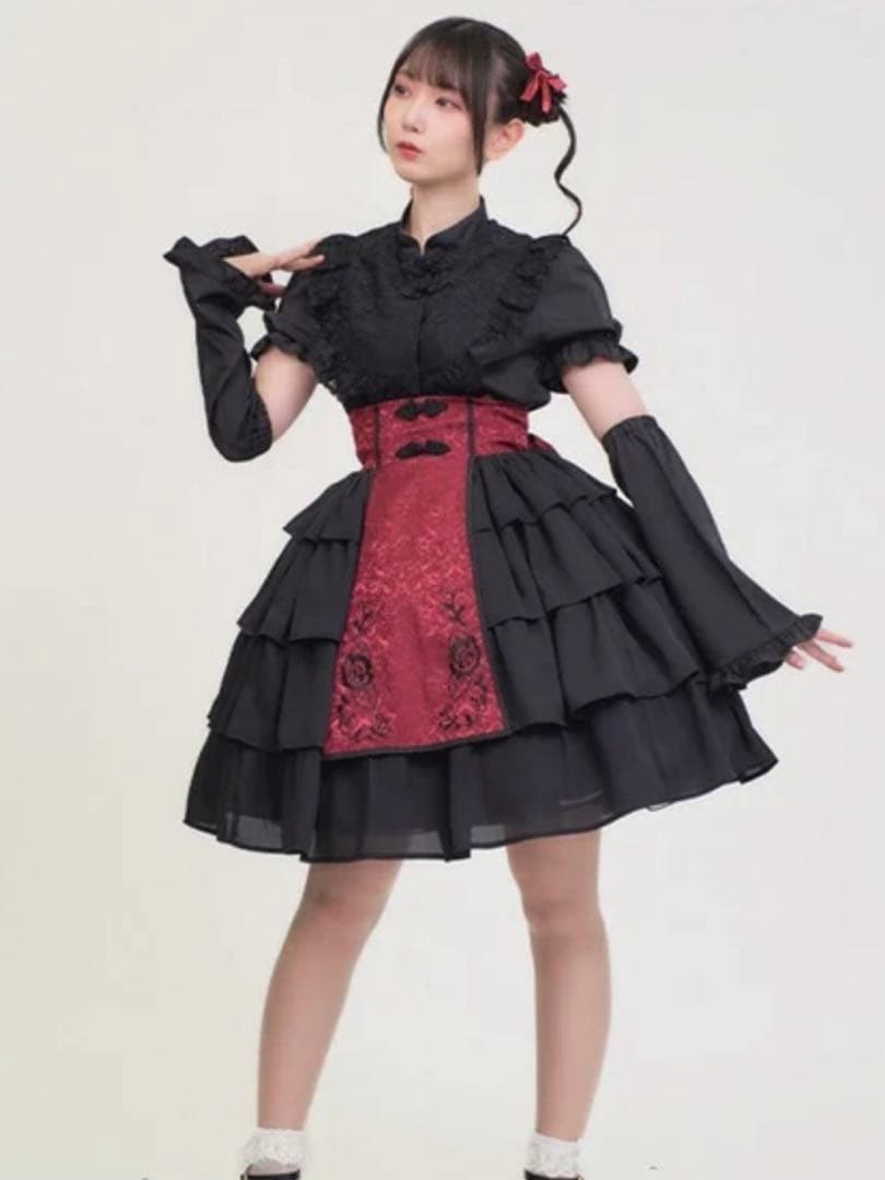 axes femme 牡丹刺繍チャイナスカート