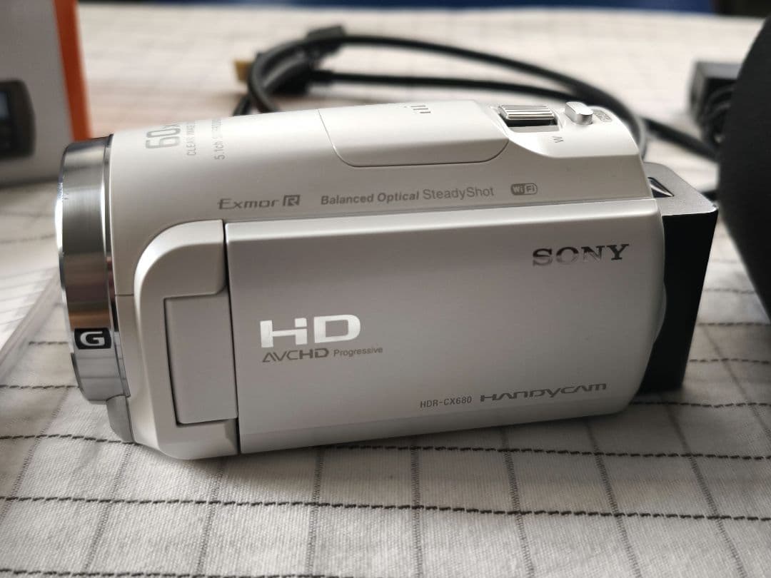 【中古】SONY デジタルビデオカメラHDRCX680(W)ケース付き