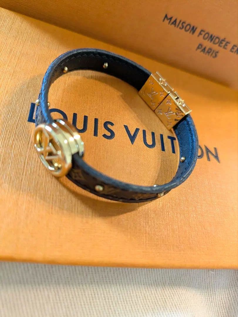 Louis Vuitton LVサークルリバーシブルスタッズバングル　モノグラム