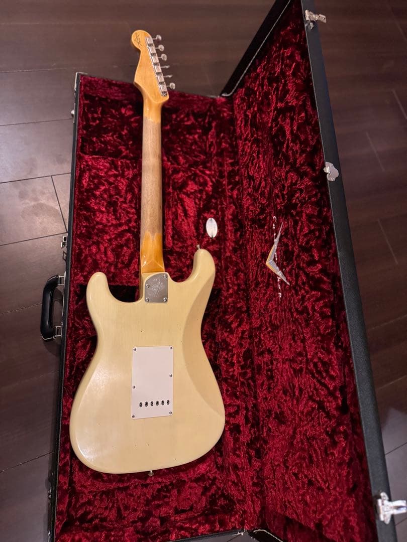 フェンダー・カスタムショップ・ストラトキャスター　ポストモダン