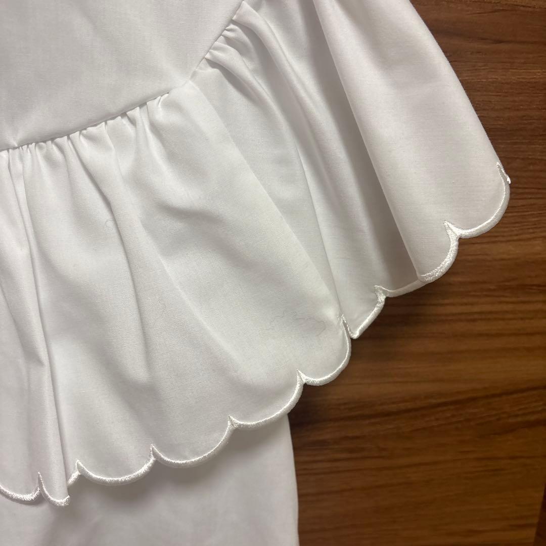 スカラップスリーブブラウス