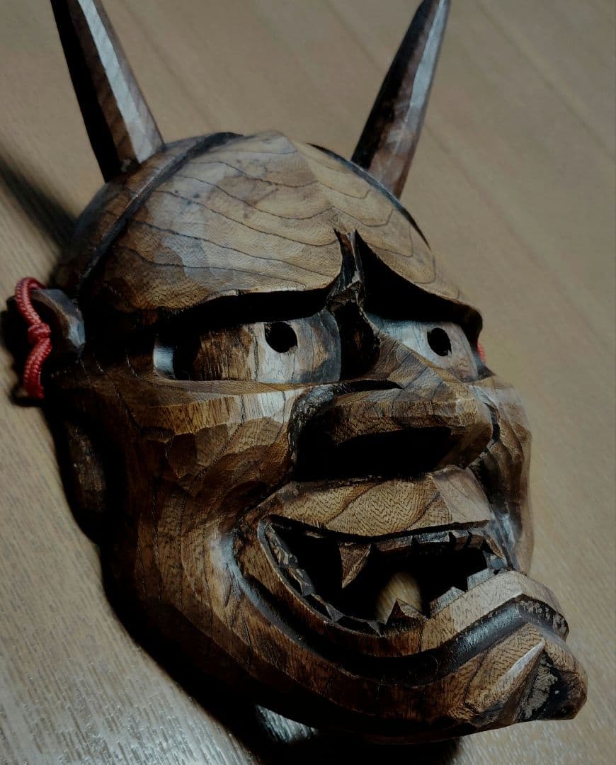骨董品　アンティーク　木彫り工芸品　木製面　鬼面　迫力満点　彫り師名あり