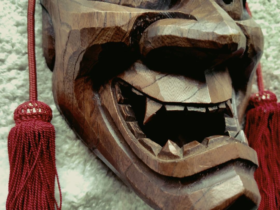骨董品　アンティーク　木彫り工芸品　木製面　鬼面　迫力満点　彫り師名あり