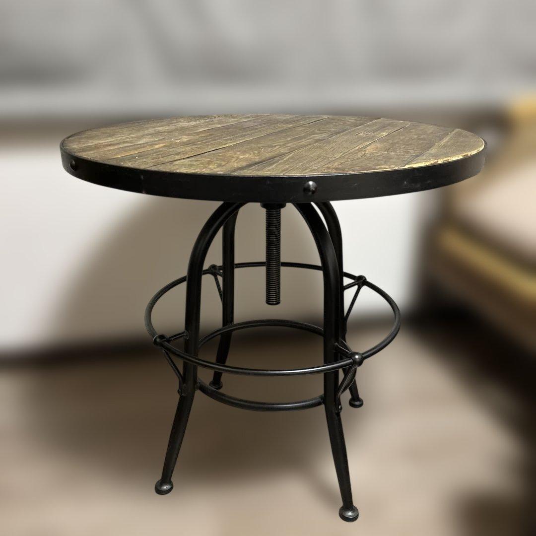 クラッシュゲート　バッカスラウンドテーブル