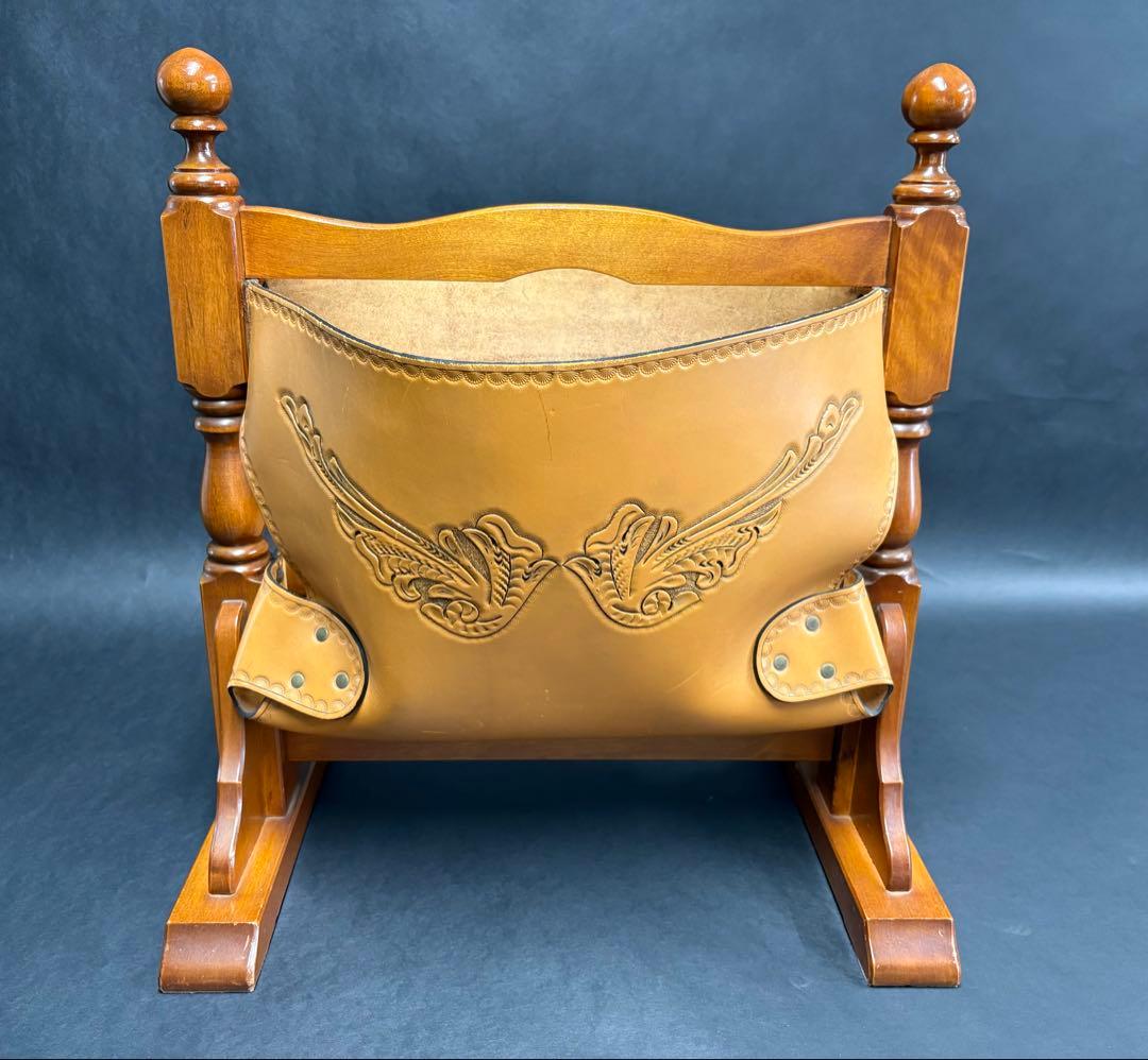 横浜ダニエル　レザー ブックラック　オーダー品　ワンオフ品　横浜クラシック家具