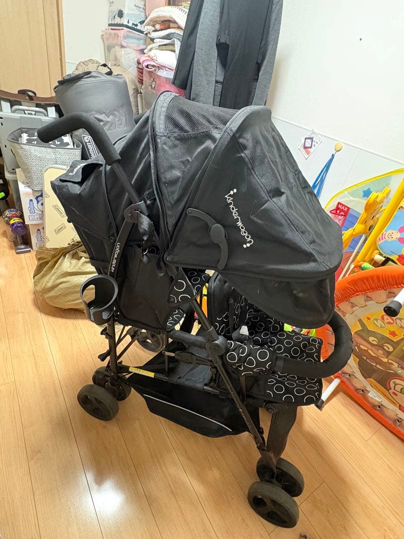 Kinderwagon ベビーカー ブラック・ドット