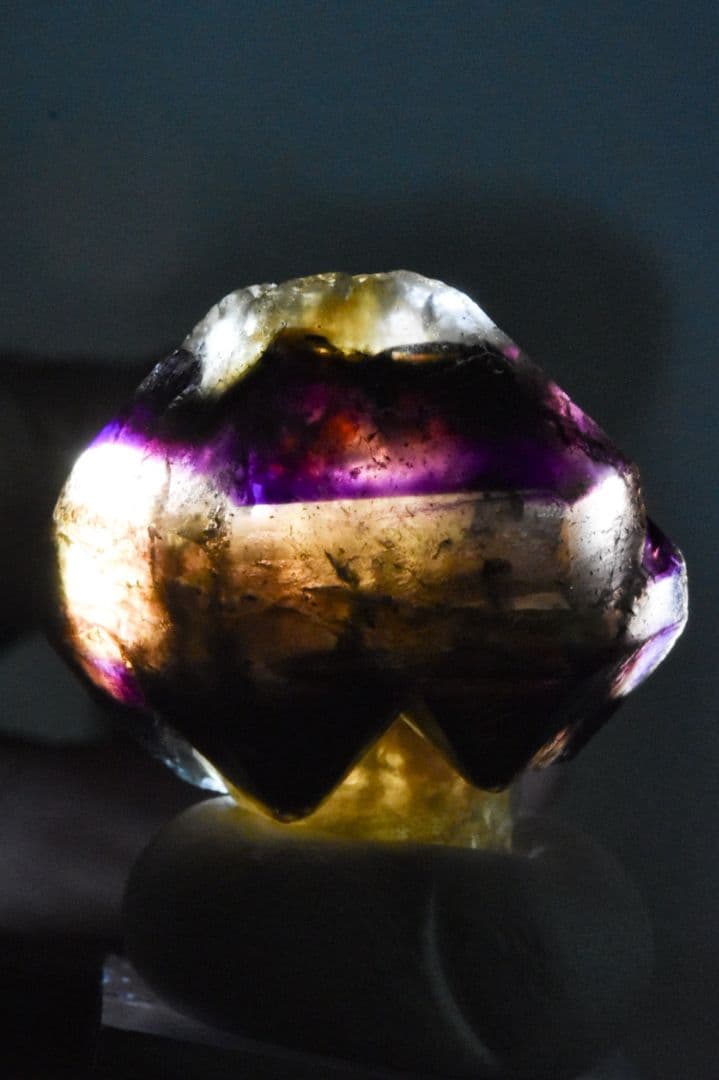 ブラジルミナスジェライス州産 スモーキーアメジストセプター