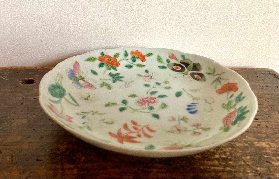 稀少　中国清代　骨董　色絵　輪花皿　中国古玩　アンティーク　唐物粉彩