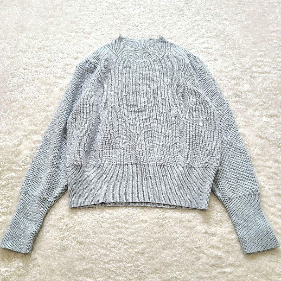 【美品】2023年　エムズグレイシー　パールビジュー付きハイネックニットセーター