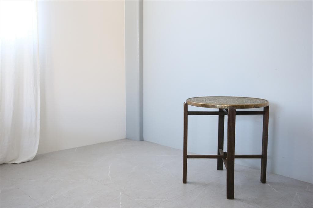 英国アンティーク真鍮製サイドテーブル/木製丸机/折畳式飾り棚/花台(88-157