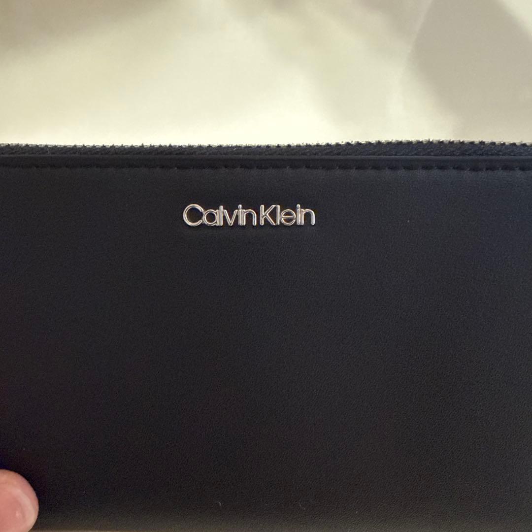 「極美品」カルバンクラインの長財布 箱付き