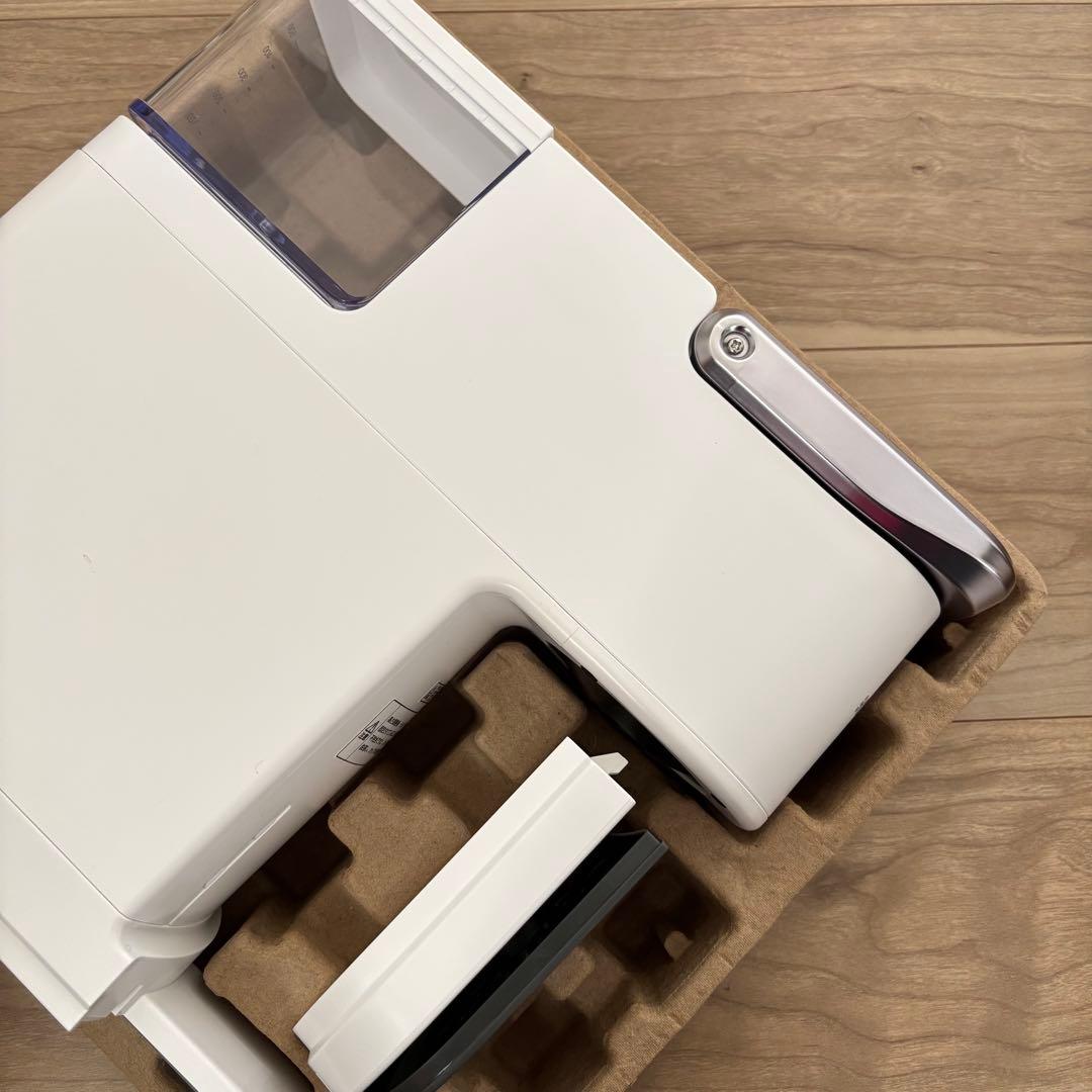 【美品完　】Keurig KB-01 コーヒーメーカー ホワイト