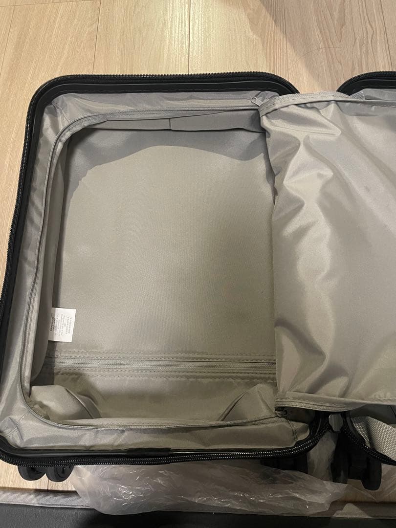 無印スーツケース 19リットル