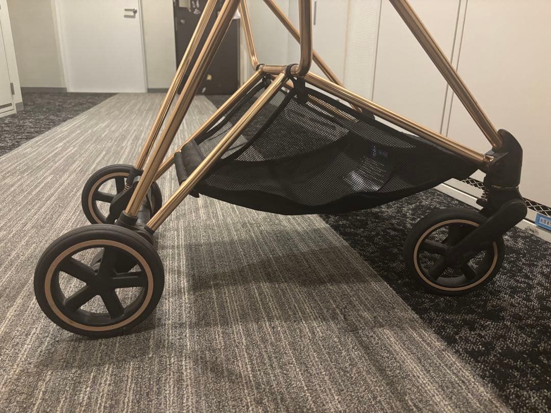 a*i様 【洗浄除菌済み】cybex ミオス 2022年月購入 ピンクゴールドの