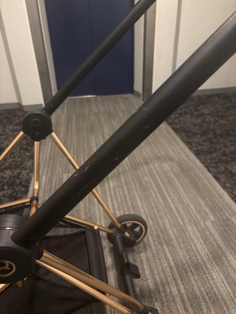 a*i様 【洗浄除菌済み】cybex ミオス 2022年月購入 ピンクゴールドの