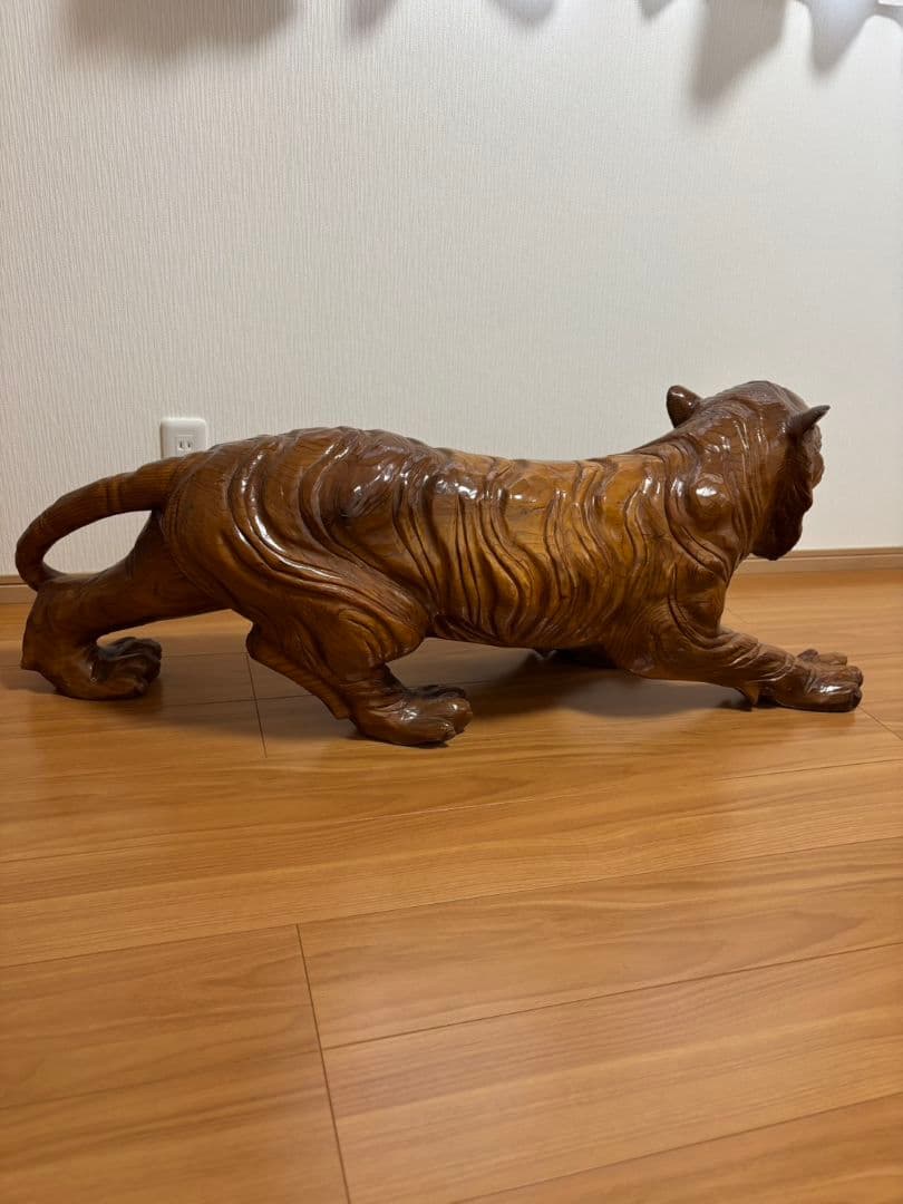 木製トラ彫刻 約100cm