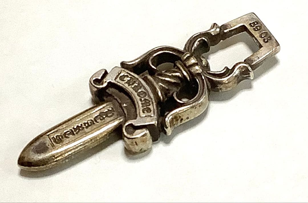 CHROME HEARTS ダガー ペンダント