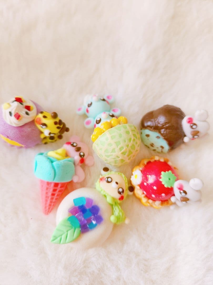 ★ページ　フェイクスイーツ　樹脂粘土　チャーム　ミニチュア