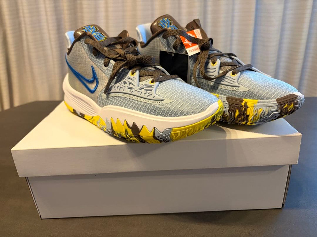 売約済★NIKE KYRIE LOW 4 EP CZ0105-400 【新品】