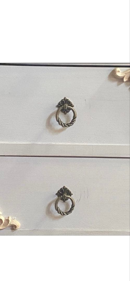 高級♦️桐素材♦️ホワイトチェスト♦️ロココ カントリー♦️隙間収納♦️送料込