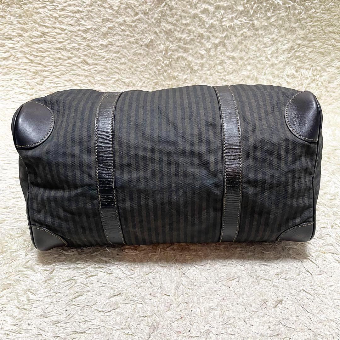 【美品】フェンディ　ボストンバッグ　大容量　A4可　レザー　ペカン柄　南京錠
