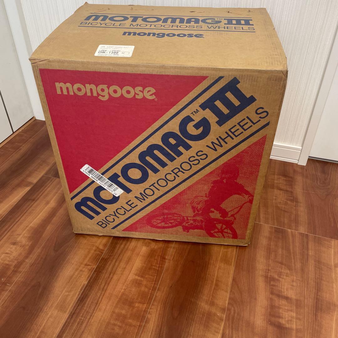 mon Motomag III ゴールドホイール