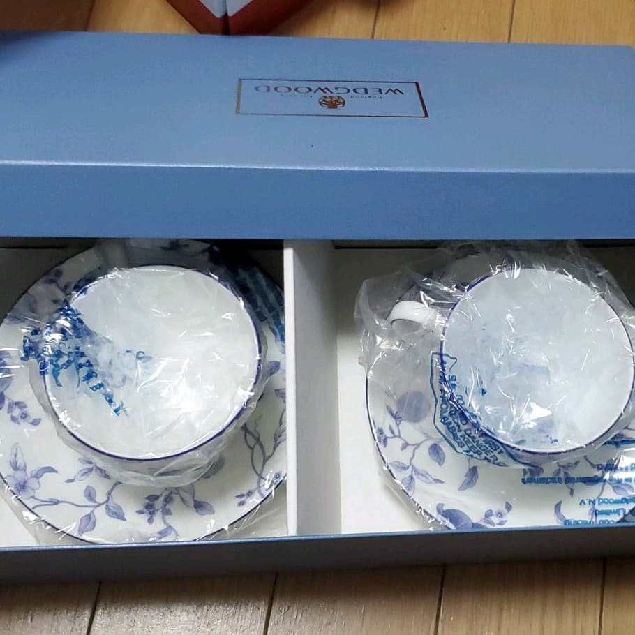 ウェッジウッド　カップ　ブループラム