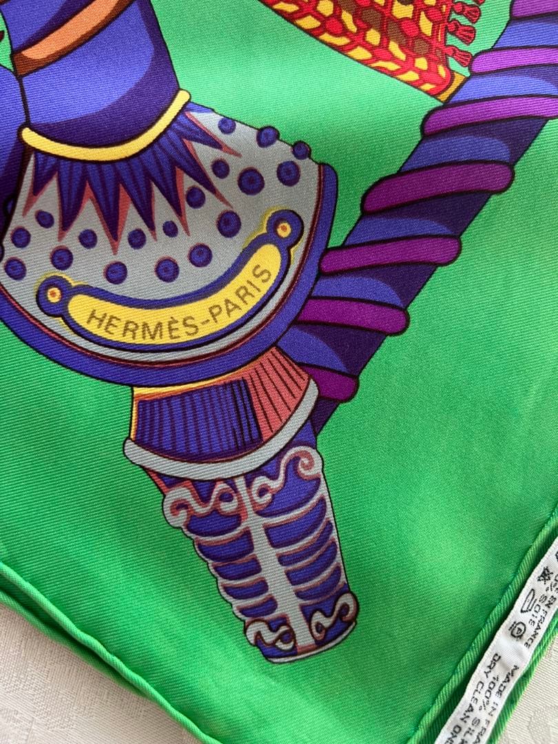 HERMÈS カラフル スカーフ 約90cm