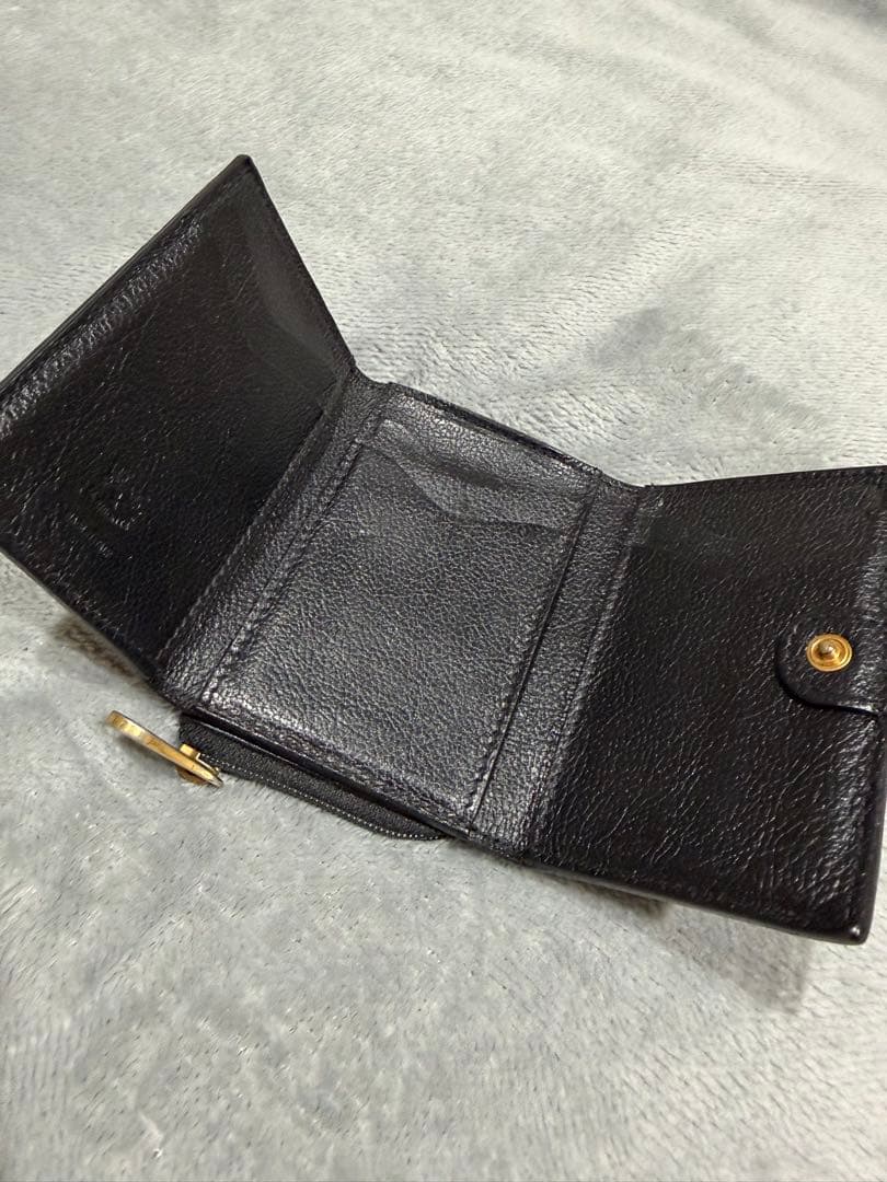 イルビゾンテ(IL BISONTE)三つ折り財布