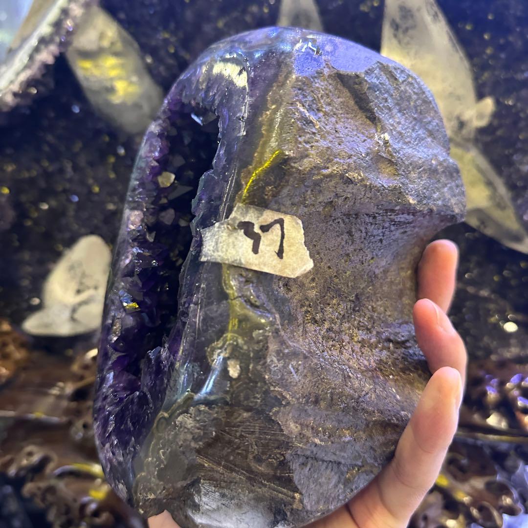 天然石アメジストのドーム　置物　台座付きG.40