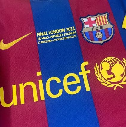 10-11 バルセロナ ホーム 3 ピケ 長袖 ユニフォーム