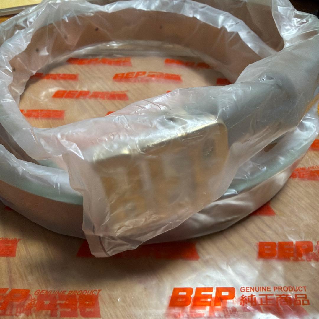 THE BLACK EYE PATCH ロゴベルト