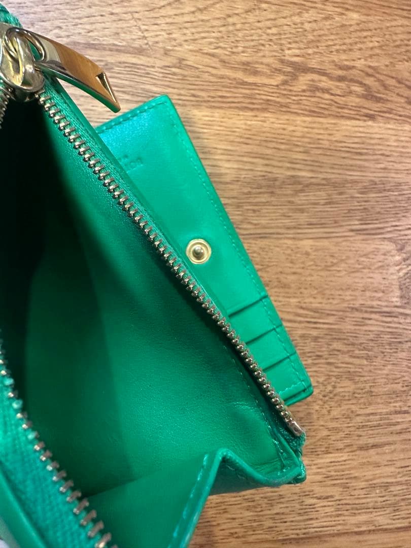 ボッテガヴェネタ カセット　コンパクトウォレット　二つ折り　箱あり