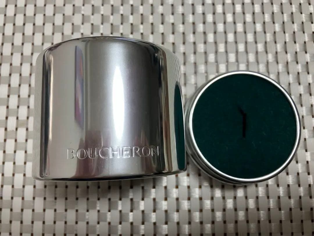 BOUCHERON ジュエリーボックスセット　ポーチ付き